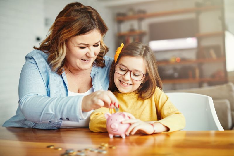 Teaching Kids to Be Smart With Money